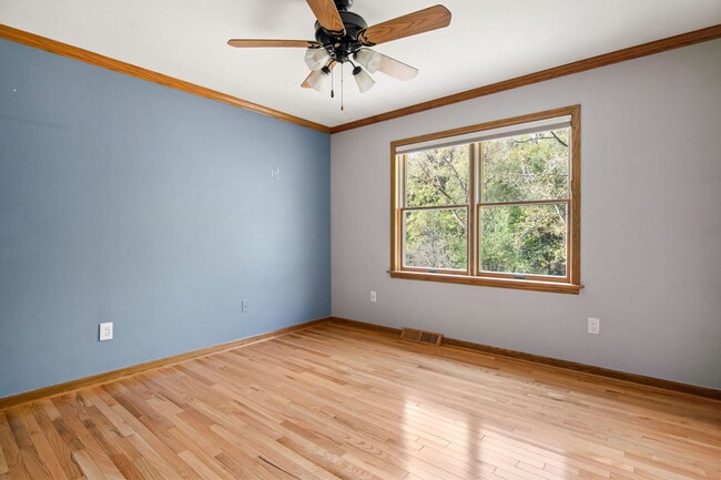 Building Photo - 41W230 Sylvan Dr