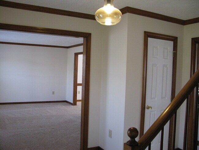Building Photo - 7163 Plum Grove Ct