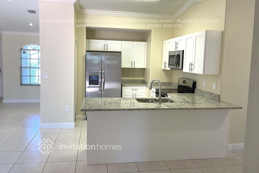 Building Photo - 14108 SW 145th Pl