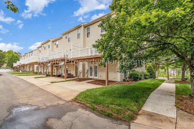 Building Photo - 15656 Marvin Rd