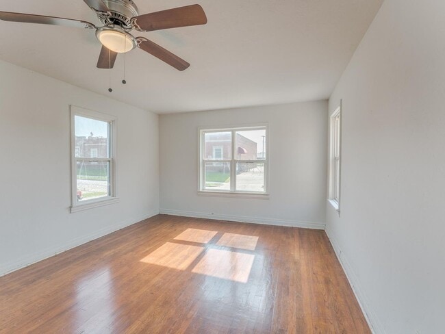 Building Photo - Home for rent in heart of OKC