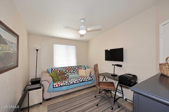 Building Photo - 6066 S Oakmont Dr