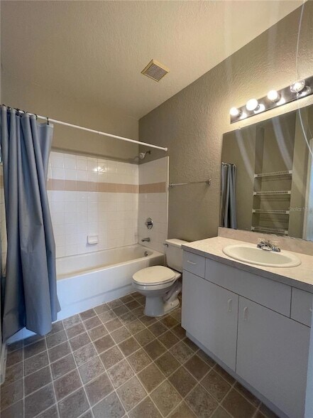 Building Photo - 17112 Carrington Park Dr