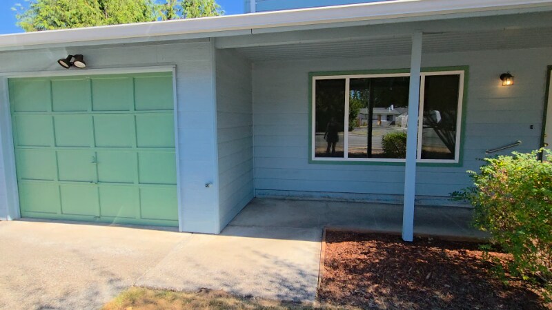 Building Photo - 1204 Short St