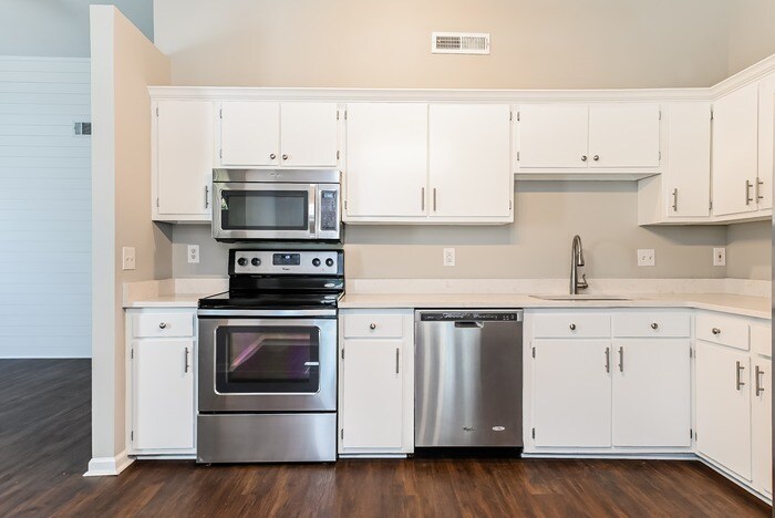 Building Photo - 101 Tweed Ct