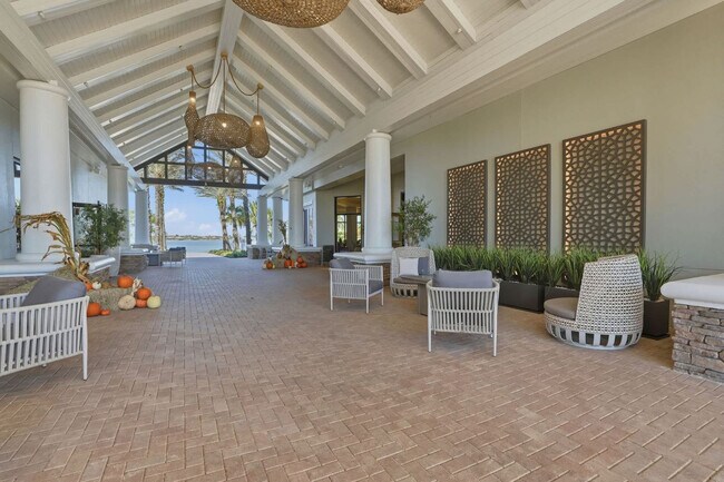 Building Photo - 8771 Coastline Ct