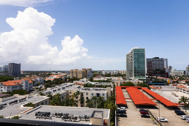 Building Photo - 651 Okeechobee Blvd