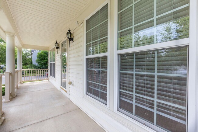 Building Photo - 20 Houser Dr