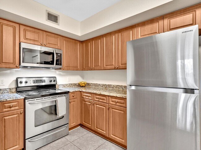 Building Photo - 6768 Heritage Grande