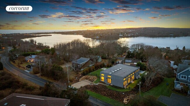 Building Photo - 21 S Edin St