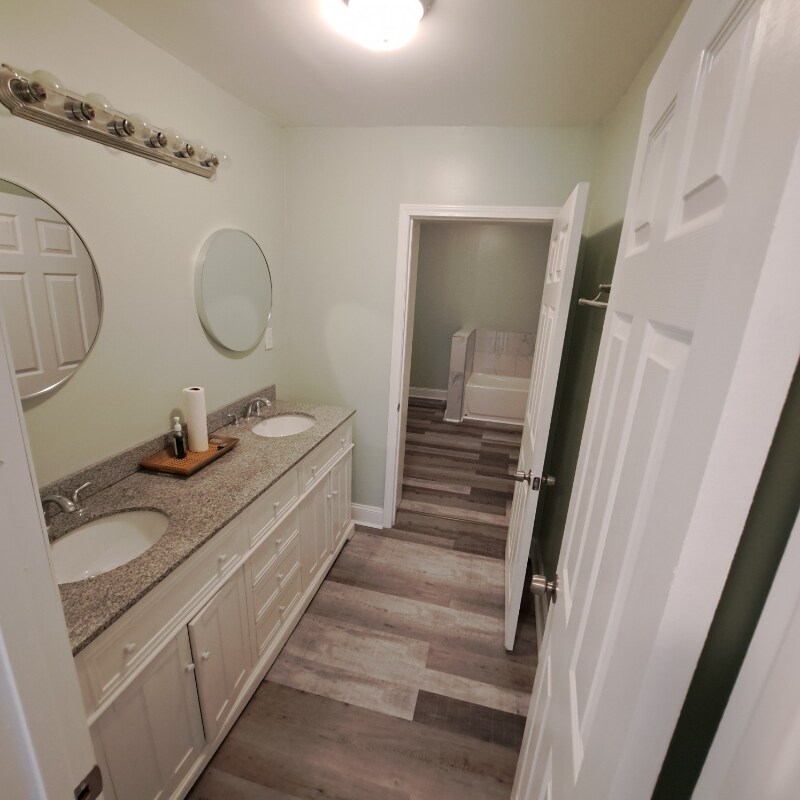 Building Photo - 3433 Sandra Fay Dr