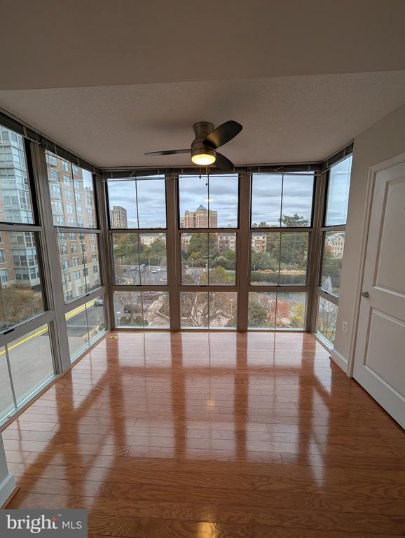 Building Photo - 11800 Sunset Hills Rd