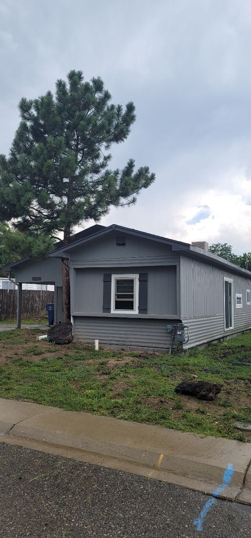 Beautiful Home in a Quiet Neighborhood 721 Glen Moor St Dacono CO