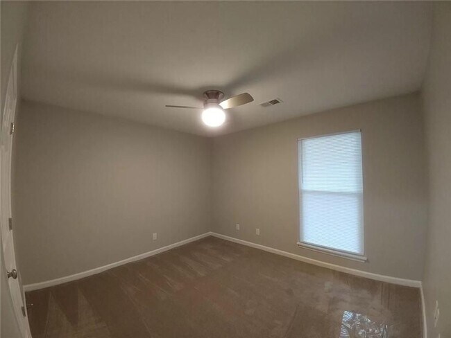 Building Photo - 50 Parkmont Dr