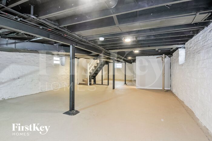 Building Photo - 5312 Delor St