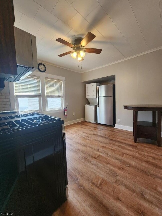 Building Photo - 23 Park Ave