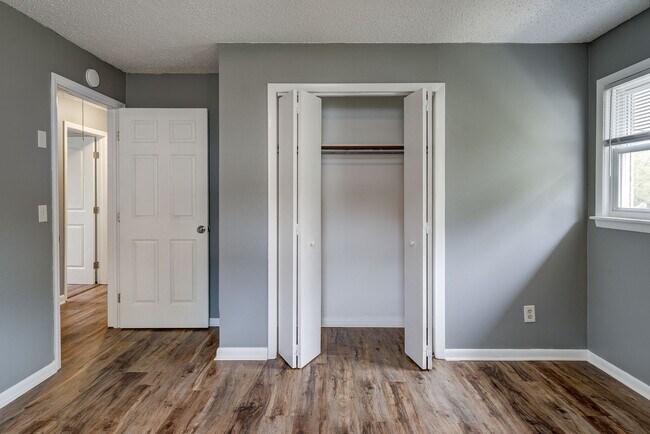 Building Photo - Newly Renovated 3 Bedroom Rental in Johnson City