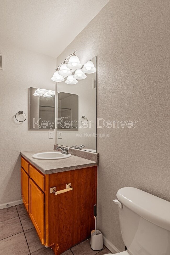 Building Photo - 3632 S Perth Cir