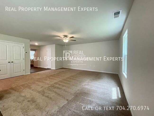 Building Photo - 9139 Creedmore Hills Dr