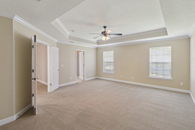 Building Photo - 608 Piedmont Ave