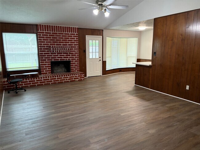Building Photo - 12719 Huntington Field Dr