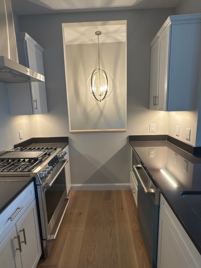 Building Photo - 42 O'Neil St