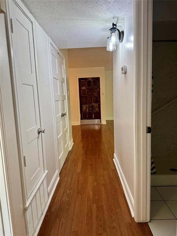 Building Photo - 2300 Nacogdoches Rd