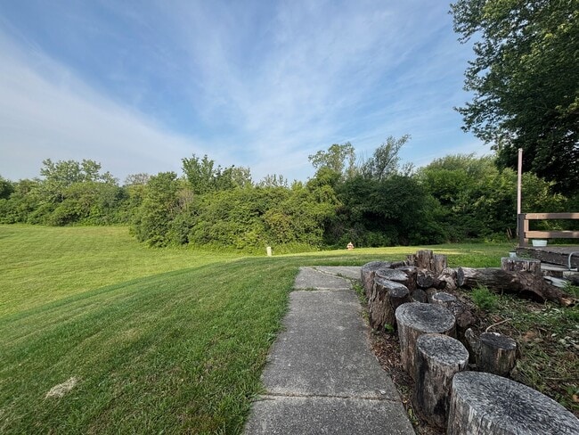 Building Photo - 4080 N Parkside Dr