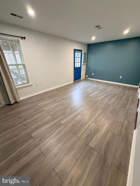 Building Photo - 46754 Woodmint Terrace