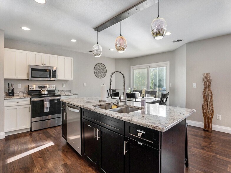 Building Photo - 7930 Marion Cir