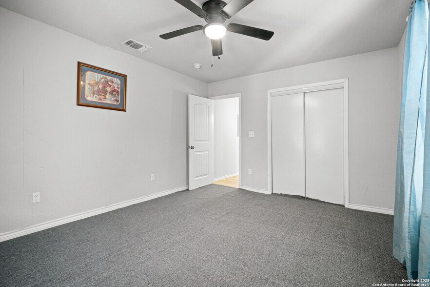 Building Photo - 1023 Gulf