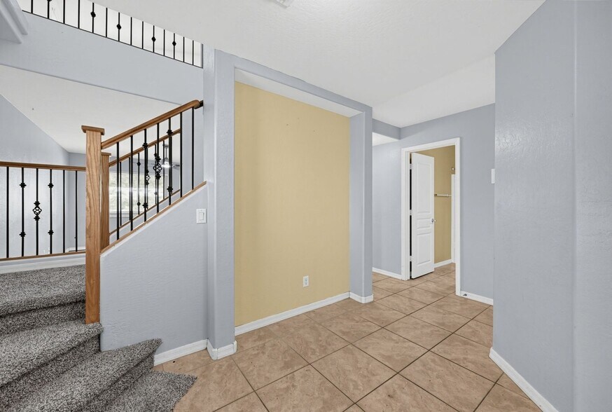 Building Photo - 1781 S 217th Ave
