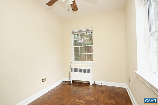 Building Photo - 32 University Cir
