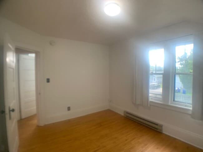 Building Photo - 1428 Snelling Ave N