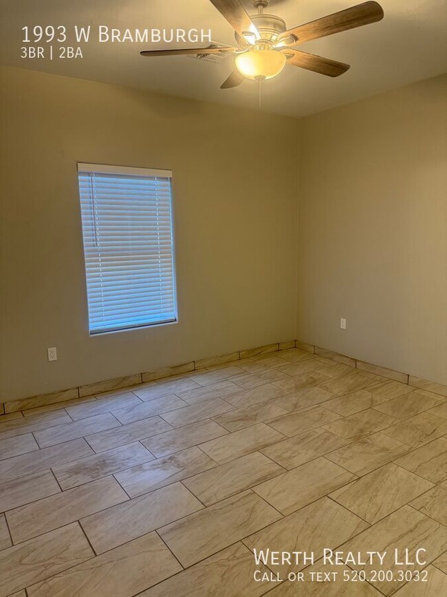 Building Photo - Newly Remodeled 3 bed/2 bath in Enchanted ...