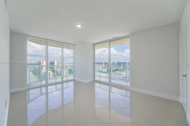 Building Photo - 16699 Collins Ave