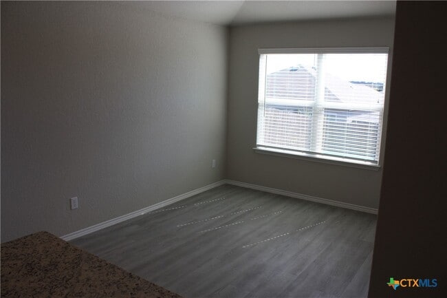 Building Photo - 233 Mossberg Wy