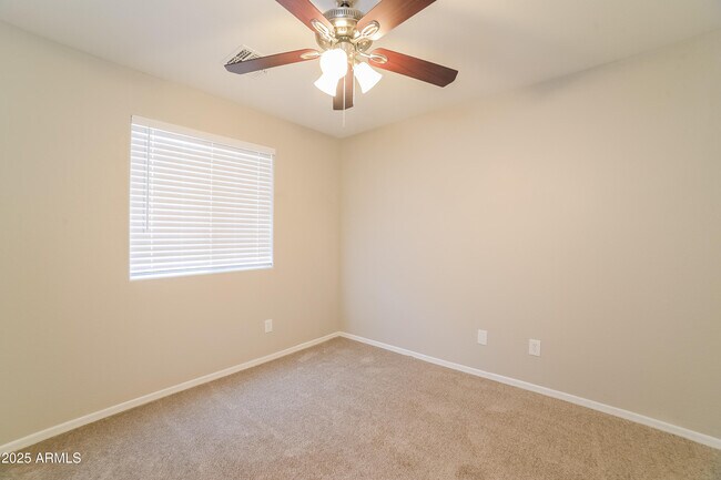 Building Photo - 126 N 86th Ln