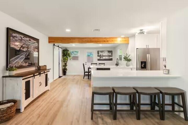 Building Photo - 2310 Dove Springs Dr