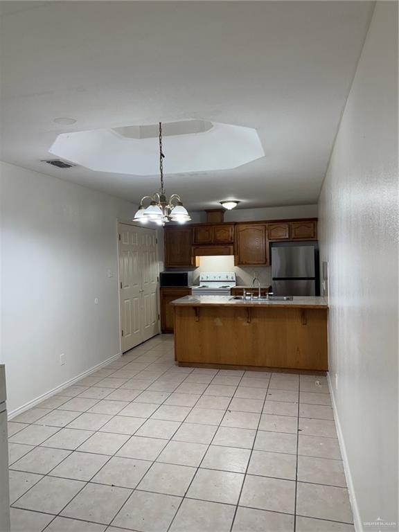Building Photo - 9 W Prosperity Dr