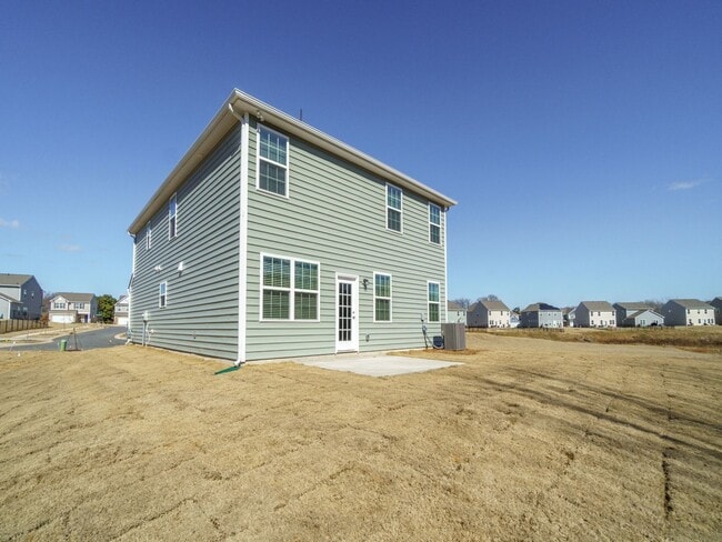 Building Photo - 1 Year Old New Home With 3 Bedroom 2.5 bat...