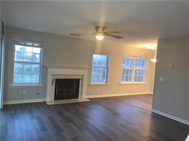 Building Photo - 2035 Keenland Ct