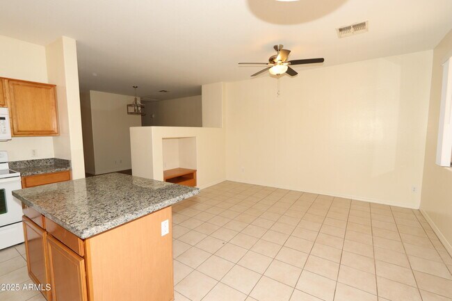 Building Photo - 14298 W Verde Ln