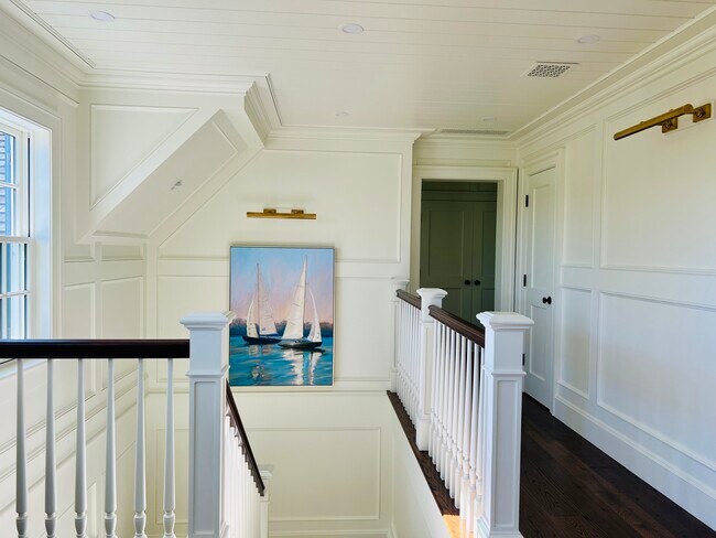 Building Photo - 3 Field Club Ln