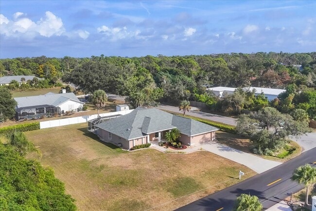 Building Photo - Annual Pool Home for Rent in Englewood
