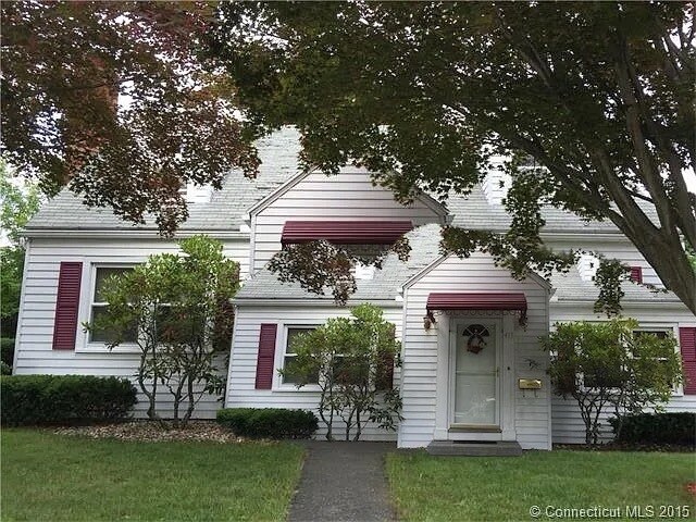 Primary Photo - 413 Ash St