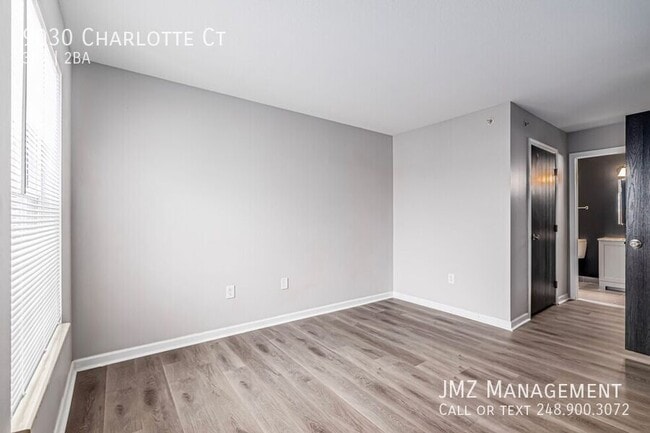 Building Photo - 9030 Charlotte Ct