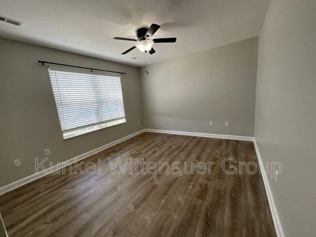 Building Photo - 2621 Greystone Estates Pkwy