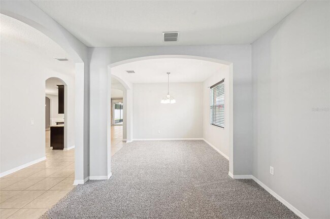 Building Photo - 12612 Avelar Creek Dr