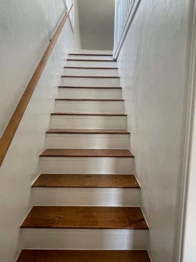 Building Photo - FOR RENT WILLOUBHY AREA!